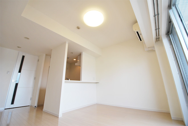 世田谷区のクロス張替え（ダイニングキッチン）